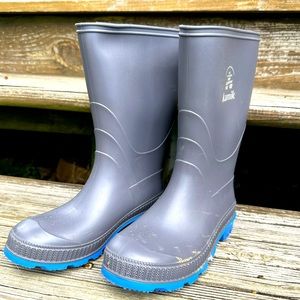 ALMOST NEWl! Kamik kids rain boots, size 2